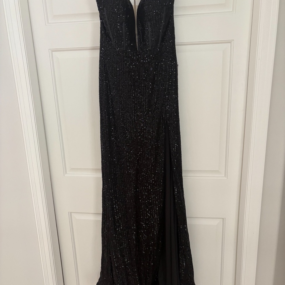 Elegant Black Sequin Gown - Amarra size 8